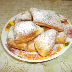 Сладкий хворост с кислым молоком