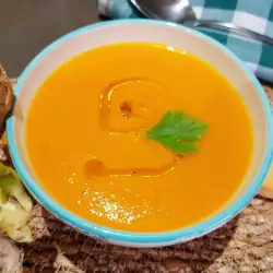Крем-суп из моркови с помидорами