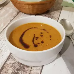 Крем-суп из чечевицы с чесноком