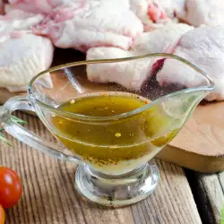 Ладолемоно ( Греческий соус с лимоном и оливковым маслом)