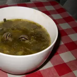 Суп из улиток и шпината