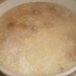 Деревенский суп со свиными ножками
