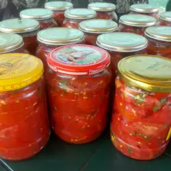 Болгарская кухня с помидорами