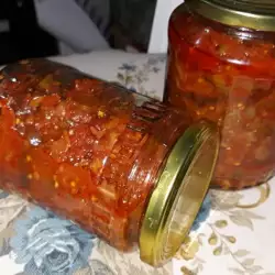 Баклажаны и перец в томатном соусе