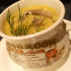 Грибной суп со сливочным маслом