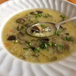 Грибной суп с рисом и заправкой