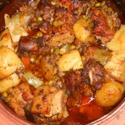 Гювеч с тремя видами мяса