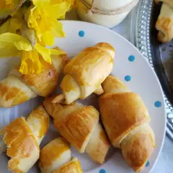 Соленые булочки на сухих дрожжах