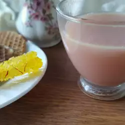 Израильский чай с молоком