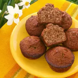 Какао-маффины с рожковым деревом и полбой