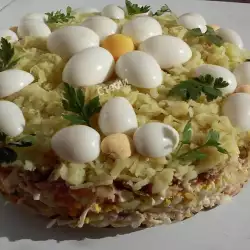 Салат с яйцами