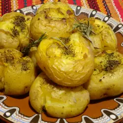 Запеченная картошка с оливковым маслом