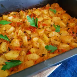 Картофель с рисом и луком по-деревенски