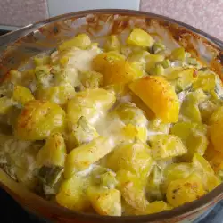 Картофель со сливками и сыром моцарелла в духовке