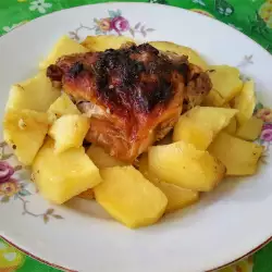 Картошка в духовке с куриными ножками