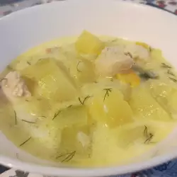 Куриный кето-суп с кабачками