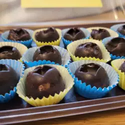 Шоколадные конфеты с какао порошком