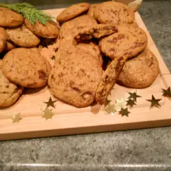 Рождественское печенье с кусочками шоколада