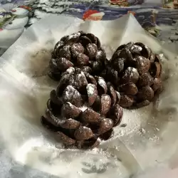 Сладкие рождественские шишки с грецкими орехами