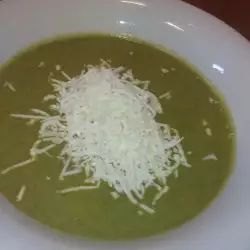 Крем суп из брокколи и шпината