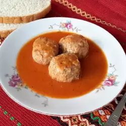 Вкусные тефтели с томатным соусом