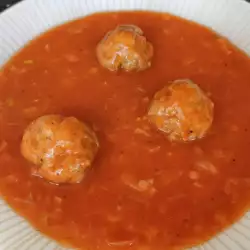 Тефтели в красном луковом соусе