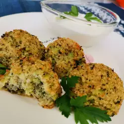 Котлеты из киноа и брокколи