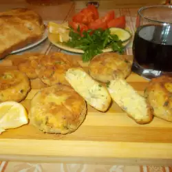 Котлетки из рыбы и картофеля