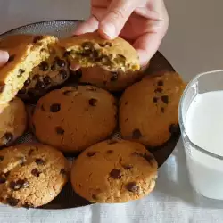 Быстрое простое печенье с кусочками шоколада