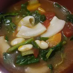 Постный суп с базиликом