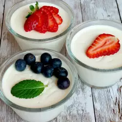 Весенняя панакота с маскарпоне