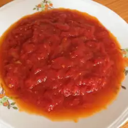 Масляный соус с помидорами