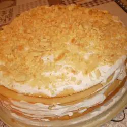 Торт Медовик со сливками и шоколадной пастой