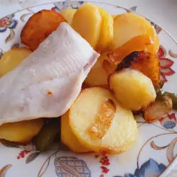 Рыба в духовке со сладкими перцами
