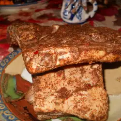 Закуска из соленого свиного подчеревка