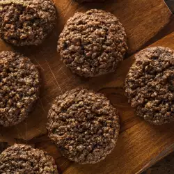 Печенье с какао и овсяными хлопьями
