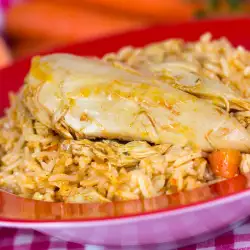 Куриное филе с рисом и овощами