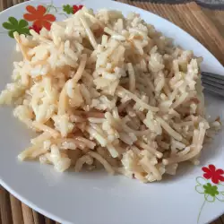 Рис с обжаренной вермишелью