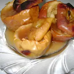 Яблоки в духовке со сливочным маслом