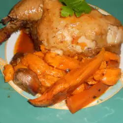 Запеченные куриные ножки со сладким картофелем и морковью