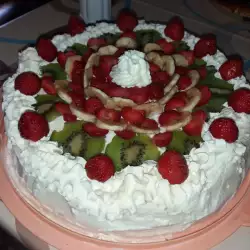 Сметанный торт с фруктами