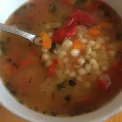 Постный фасолевый суп с мятой