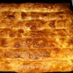 Вкусная прямоугольная баница