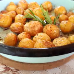 Запеченная картошка с розмарином