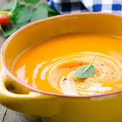 Тыквенный крем-суп с оливковым маслом