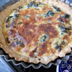 Лотарингский киш с беконом и шпинатом