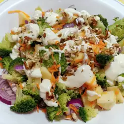 Овощной салат с брокколи