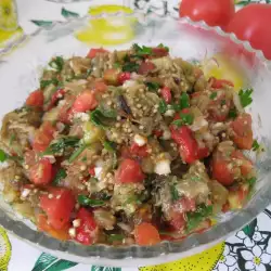 Салат с баклажанами и чесноком