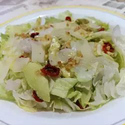 Зимний салат с авокадо