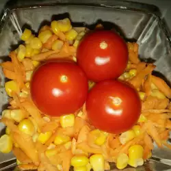 Салат с кукурузой и морковью